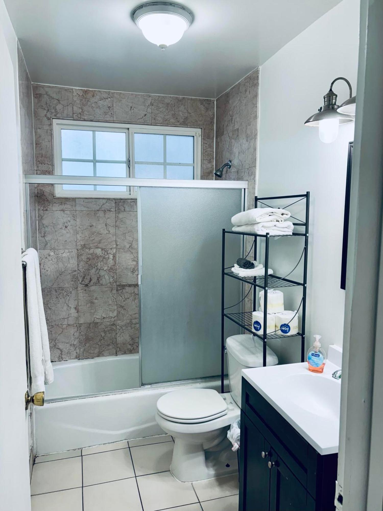 Century City By Westfields Apartamento