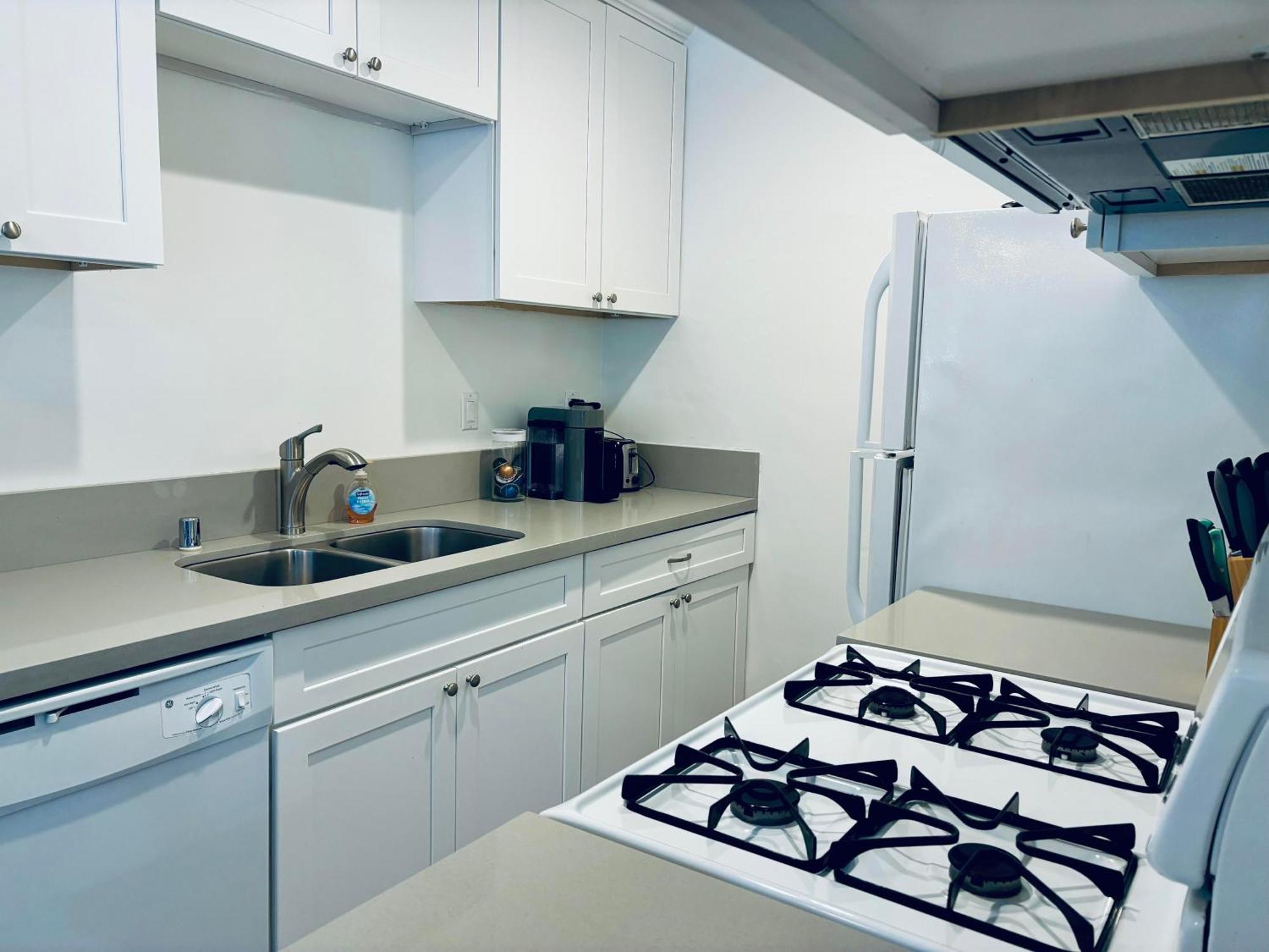 Century City By Westfields Apartment *